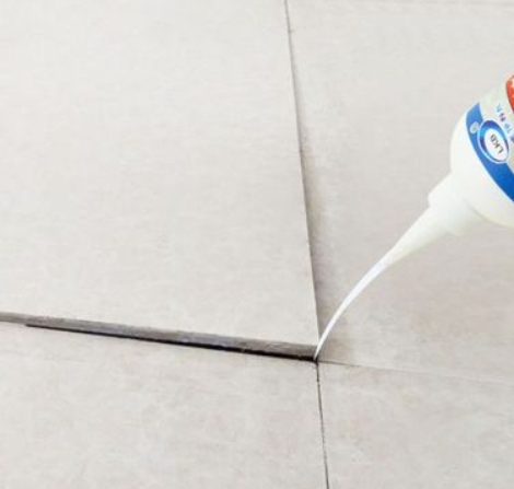 漠河瓷砖空鼓维修公司分享卫生间瓷砖脱落的原因可能有以下几点